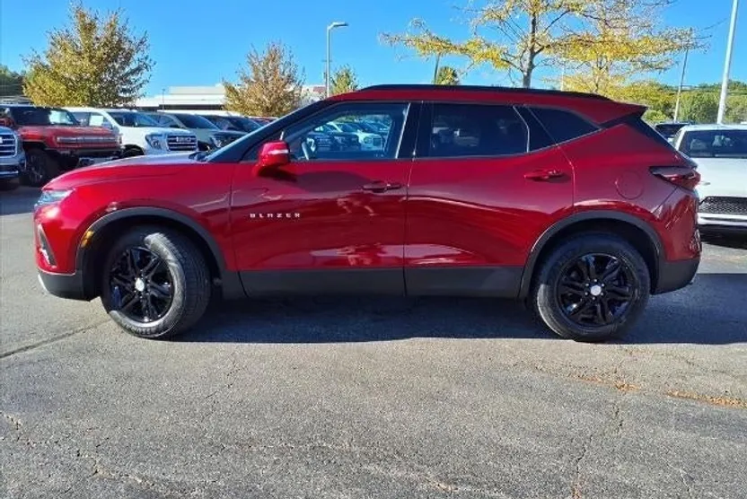 2022 Chevrolet Blazer 2LT photo 1