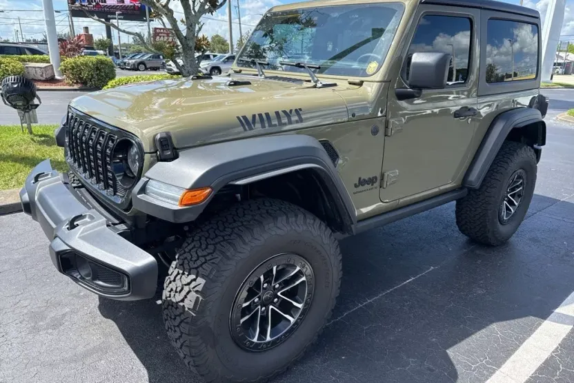 2025 Jeep Wrangler Willys photo 1
