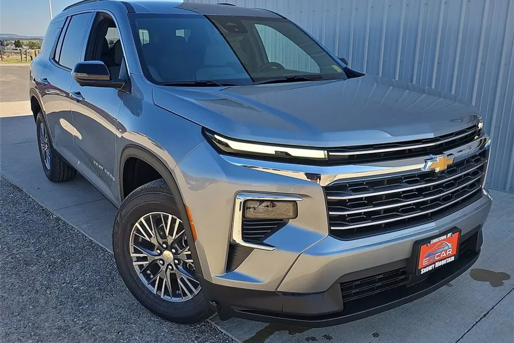 2026 Chevrolet Traverse 1LT photo 1