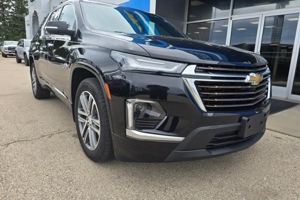 2022 Chevrolet Traverse High Country photo 1