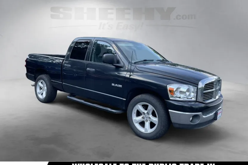 2008 Dodge Ram SLT photo 1