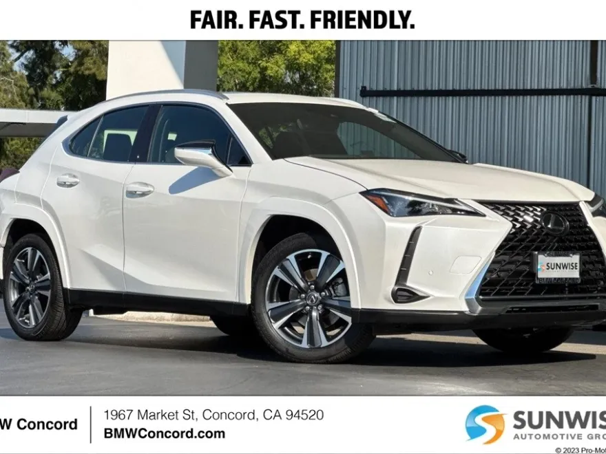 2024 Lexus UX 250h Premium photo 1