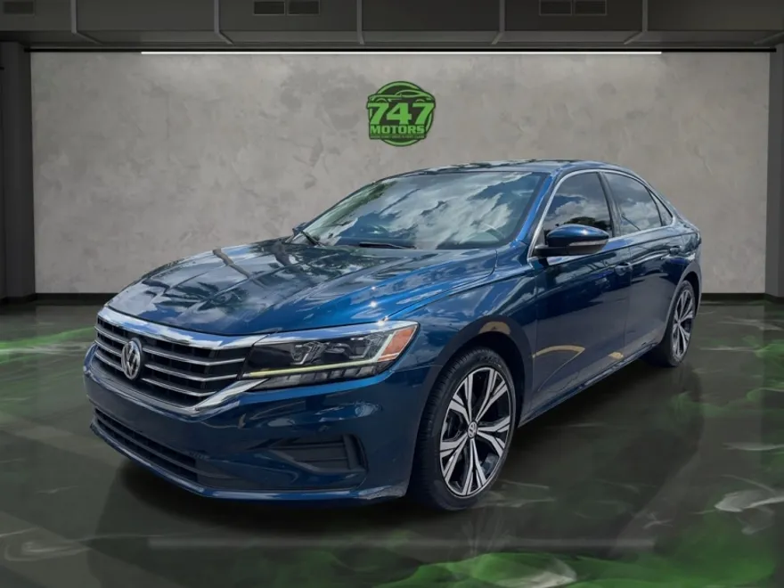 2019 Volkswagen Passat 2.0T Wolfsburg Edition photo 1