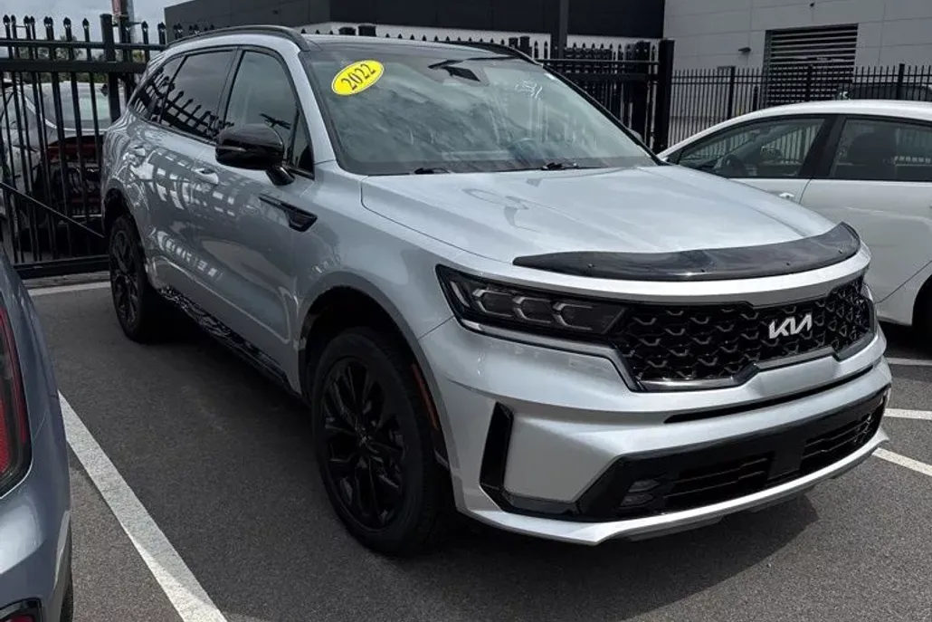 2022 Kia Sorento SX photo 1