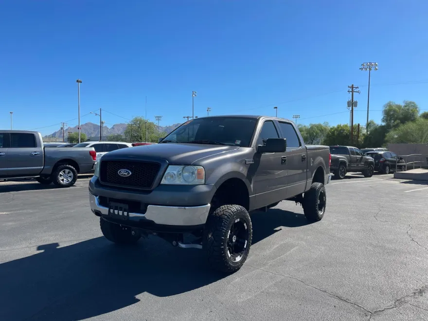 2005 Ford F-150 XLT photo 1