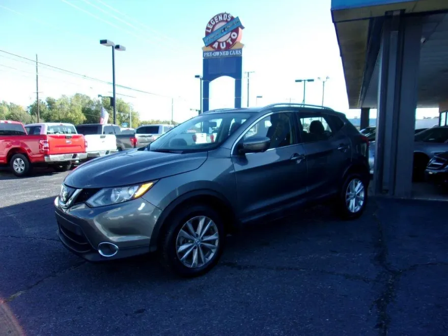 2018 Nissan Rogue Sport S photo 1