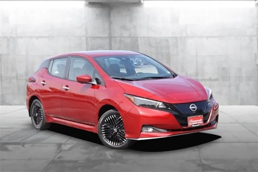 2024 Nissan Leaf SV Plus photo 1