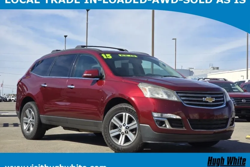 2015 Chevrolet Traverse 2LT photo 1