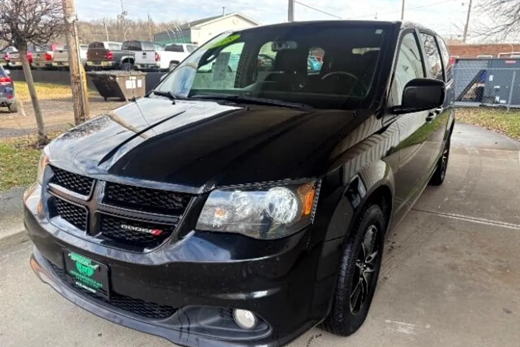 2018 Dodge Grand Caravan SE photo 1
