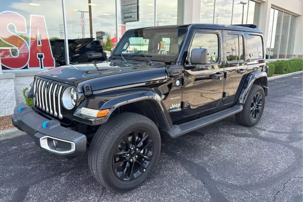 2022 Jeep Wrangler Unlimited Sahara 4xe photo 1