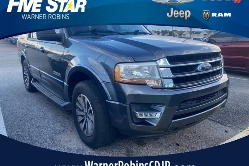 2016 Ford Expedition XLT photo 1