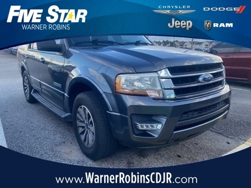 2016 Ford Expedition XLT photo 1