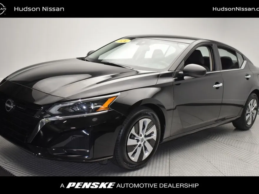 2024 Nissan Altima 2.5 S photo 1