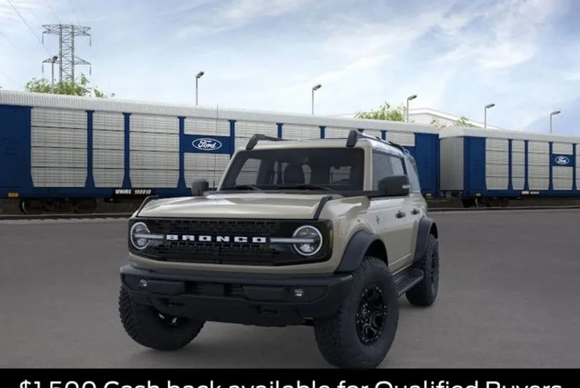 2025 Ford Bronco Outer Banks photo 1