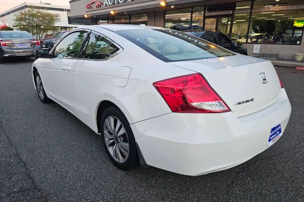 2011 Honda Accord EX-L photo 1