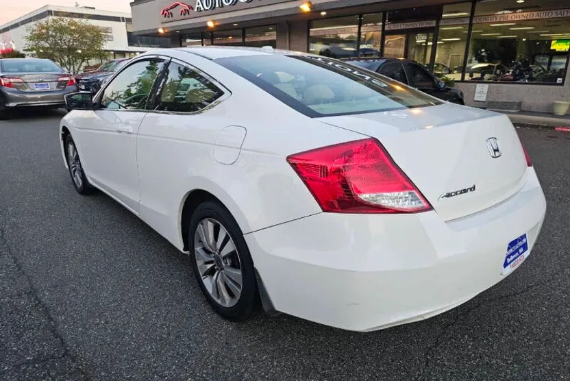 2011 Honda Accord EX-L photo 1