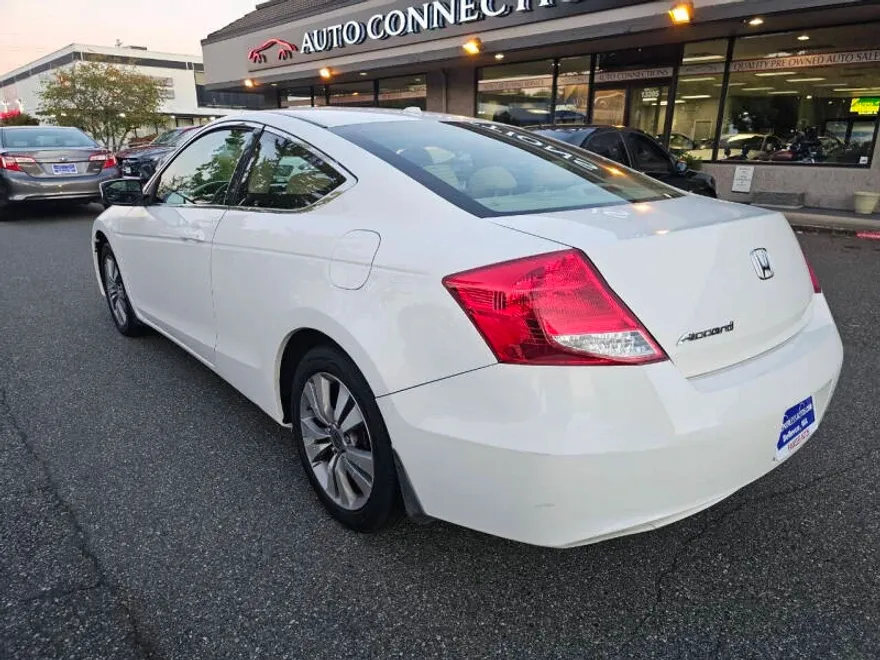 2011 Honda Accord EX-L photo 1