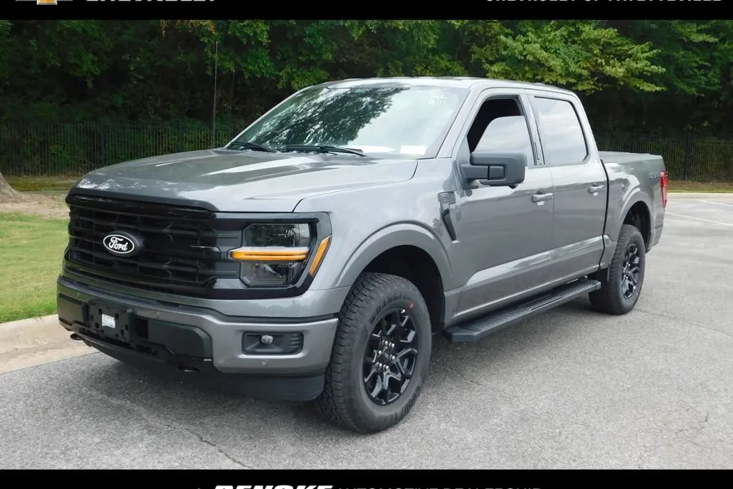 2024 Ford F-150 XLT photo 1