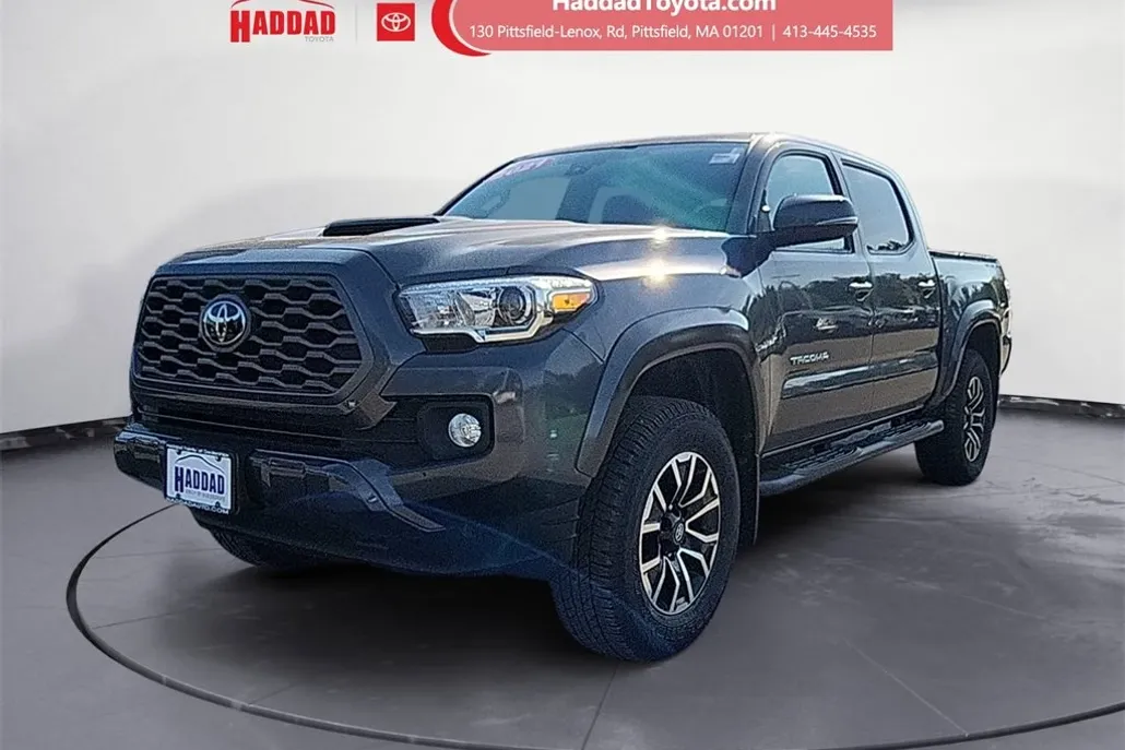 2021 Toyota Tacoma TRD Sport photo 1