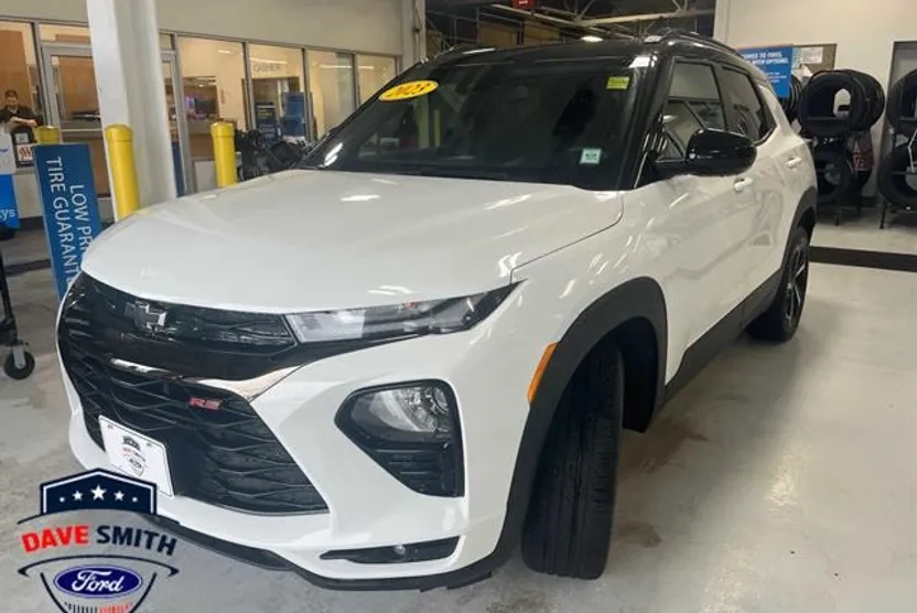 2023 Chevrolet Trailblazer RS photo 1