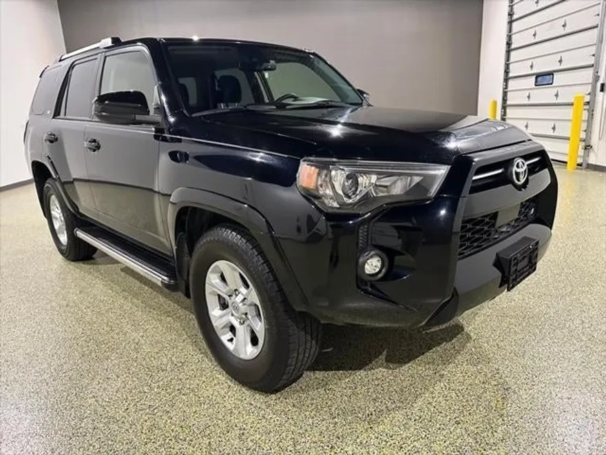 2023 Toyota 4Runner SR5 photo 1