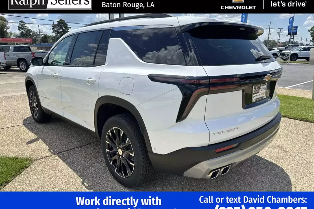2026 Chevrolet Traverse photo 1