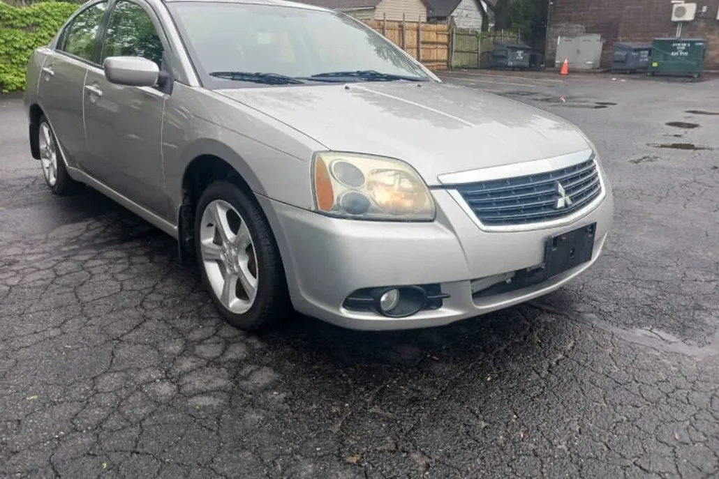 2009 Mitsubishi Galant Sport photo 1
