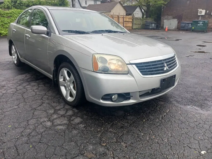 2009 Mitsubishi Galant Sport photo 1