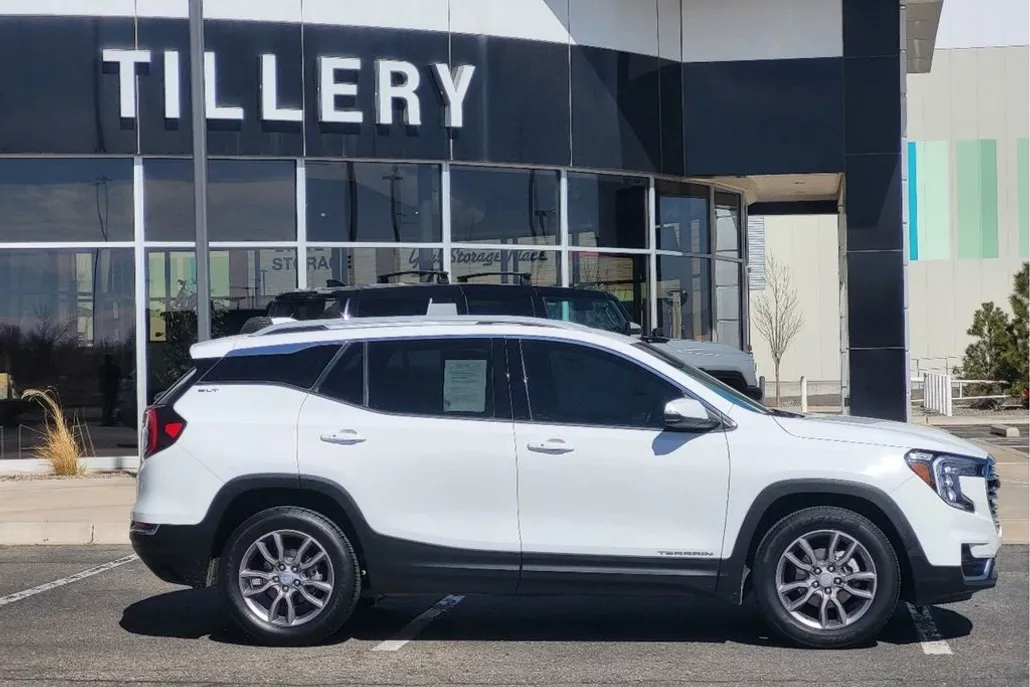 2023 Gmc Terrain SLT photo 1
