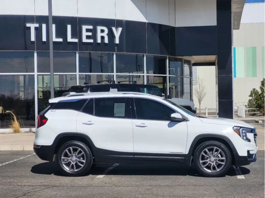 2023 Gmc Terrain SLT photo 1