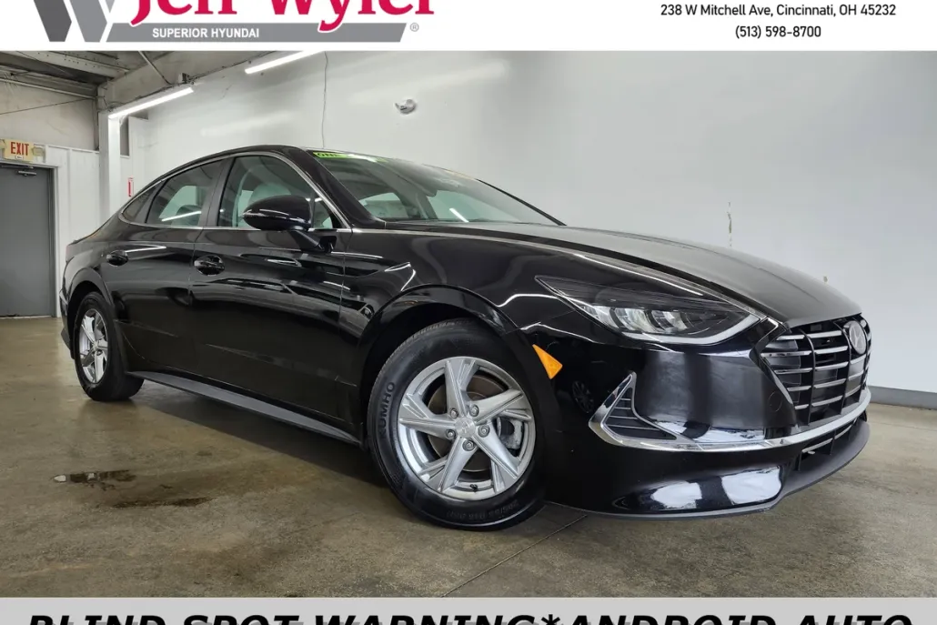 2023 Hyundai Sonata SE photo 1