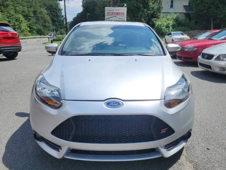 2014 Ford Focus ST photo 2