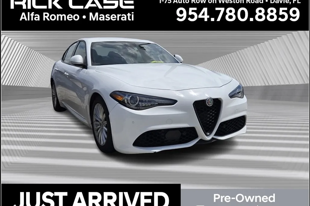 2022 Alfa Romeo Giulia SPRINT photo 1
