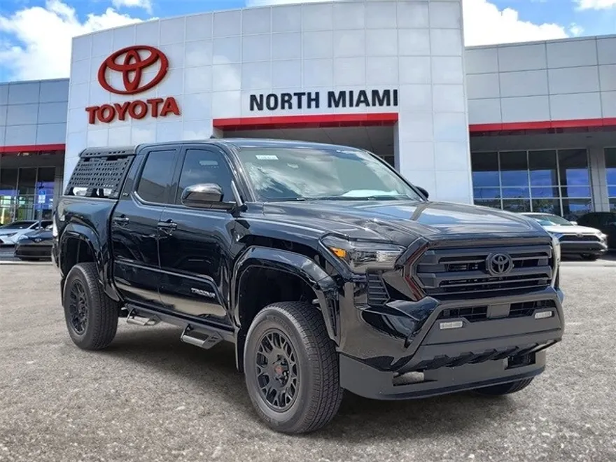 2025 Toyota Tacoma SR5 photo 1
