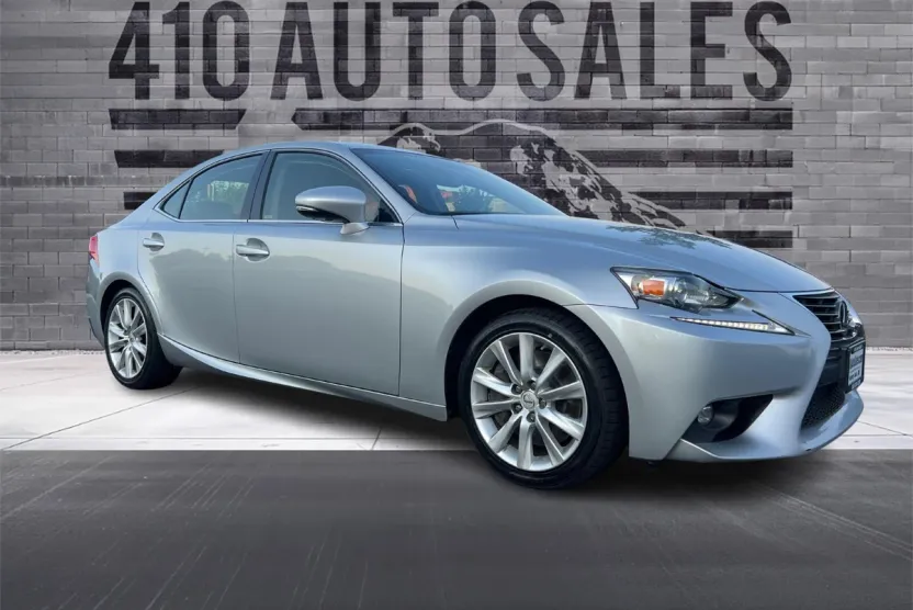 2016 Lexus IS 200t photo 1