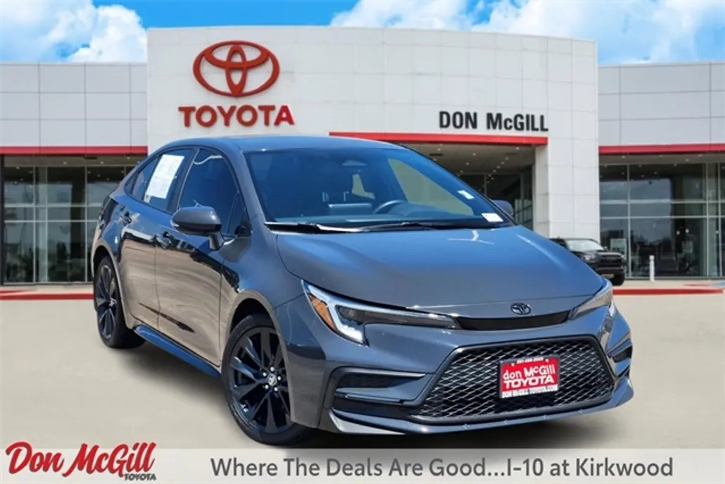 2024 Toyota Corolla SE photo 1