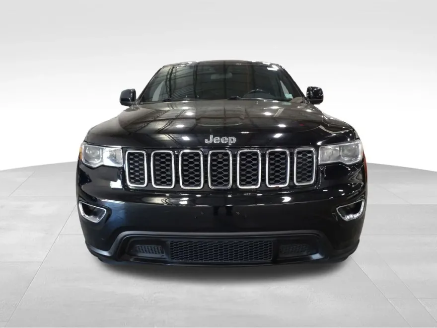 2020 Jeep Grand Cherokee Laredo E photo 2