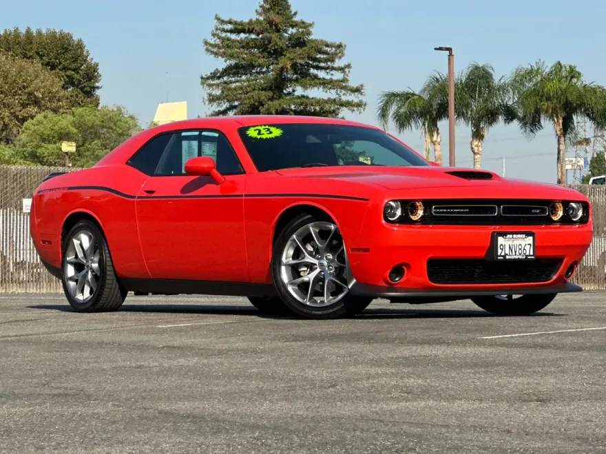 2023 Dodge Challenger GT photo 1