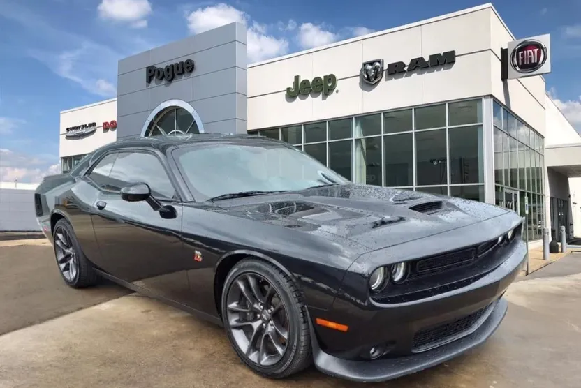 2023 Dodge Challenger R/T Scat Pack photo 1