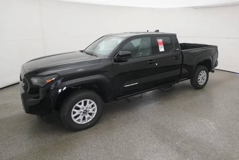 2025 Toyota Tacoma SR5 photo 1