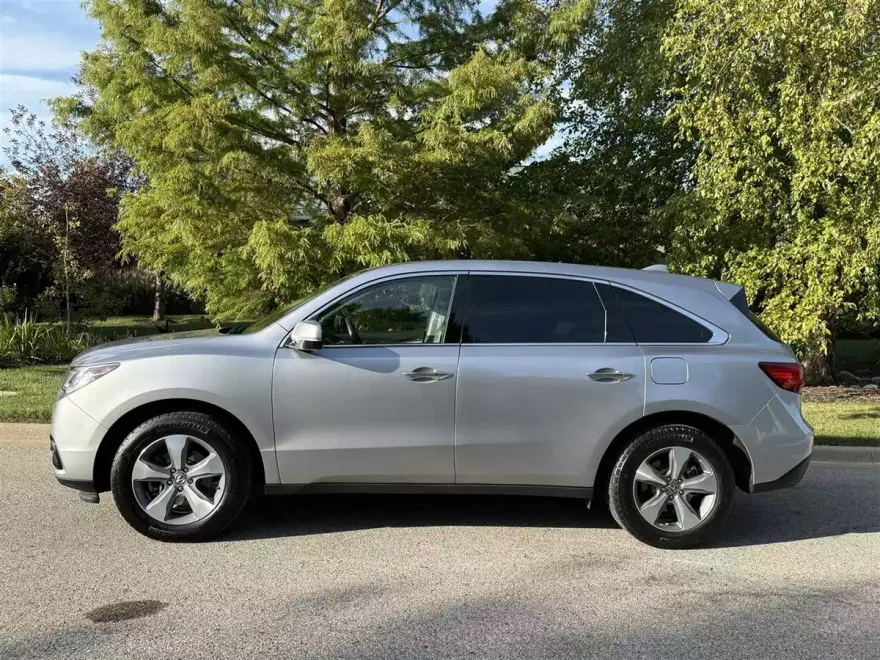 2016 Acura MDX SH-AWD photo 1