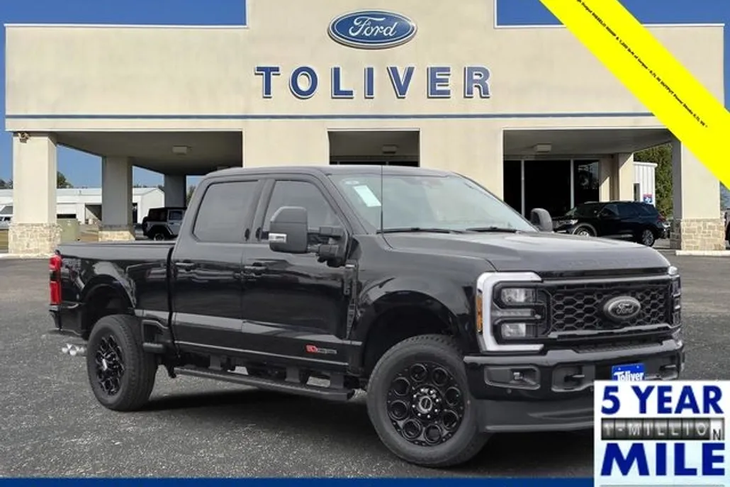 2025 Ford F-250 Lariat photo 1