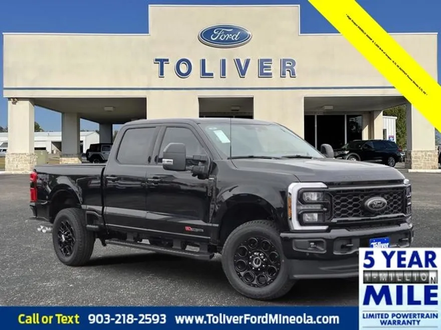 2025 Ford F-250 Lariat photo 1