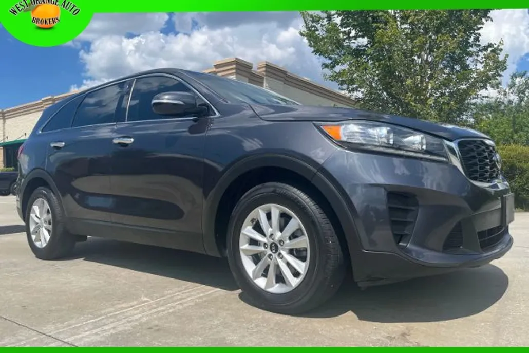 2019 Kia Sorento LX photo 1