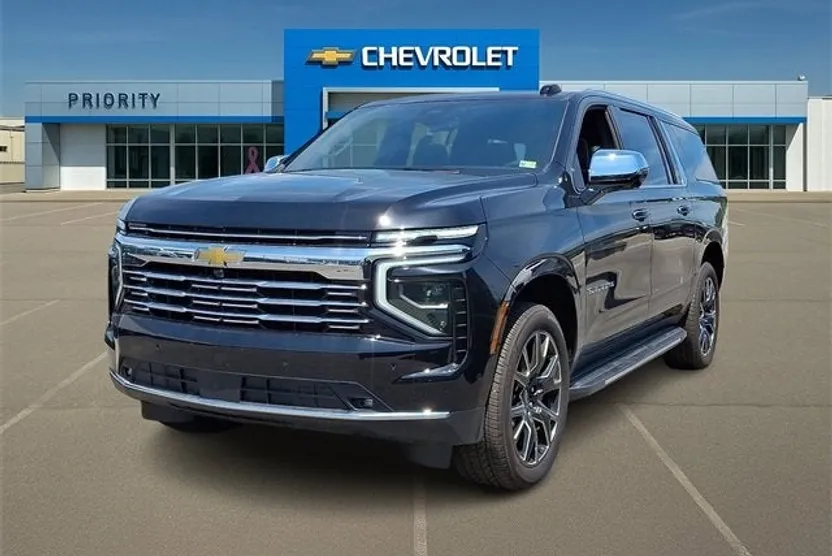 2025 Chevrolet Suburban Premier photo 1