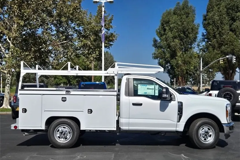 2026 Ford F-250 XL photo 1