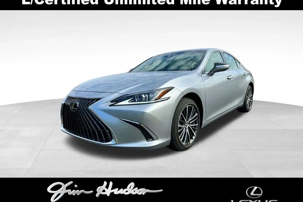 2023 Lexus ES 300h photo 1