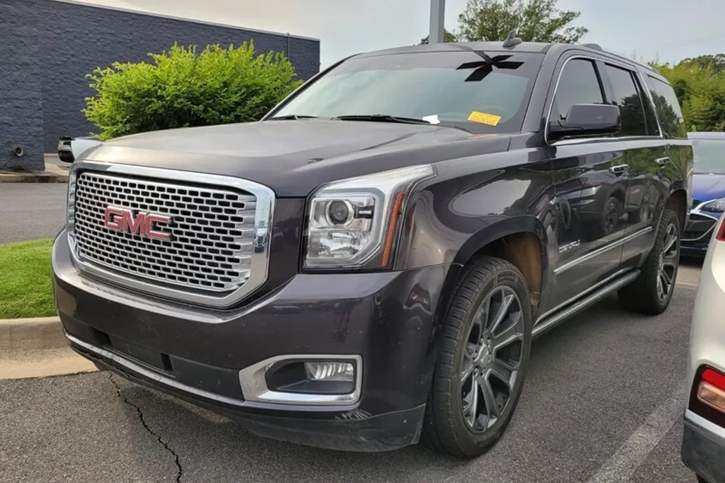 2017 Gmc Yukon Denali photo 1