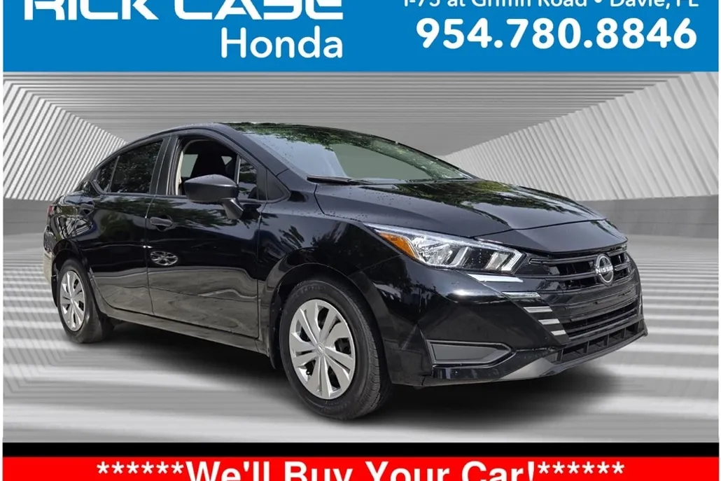 2023 Nissan Versa 1.6 S photo 1