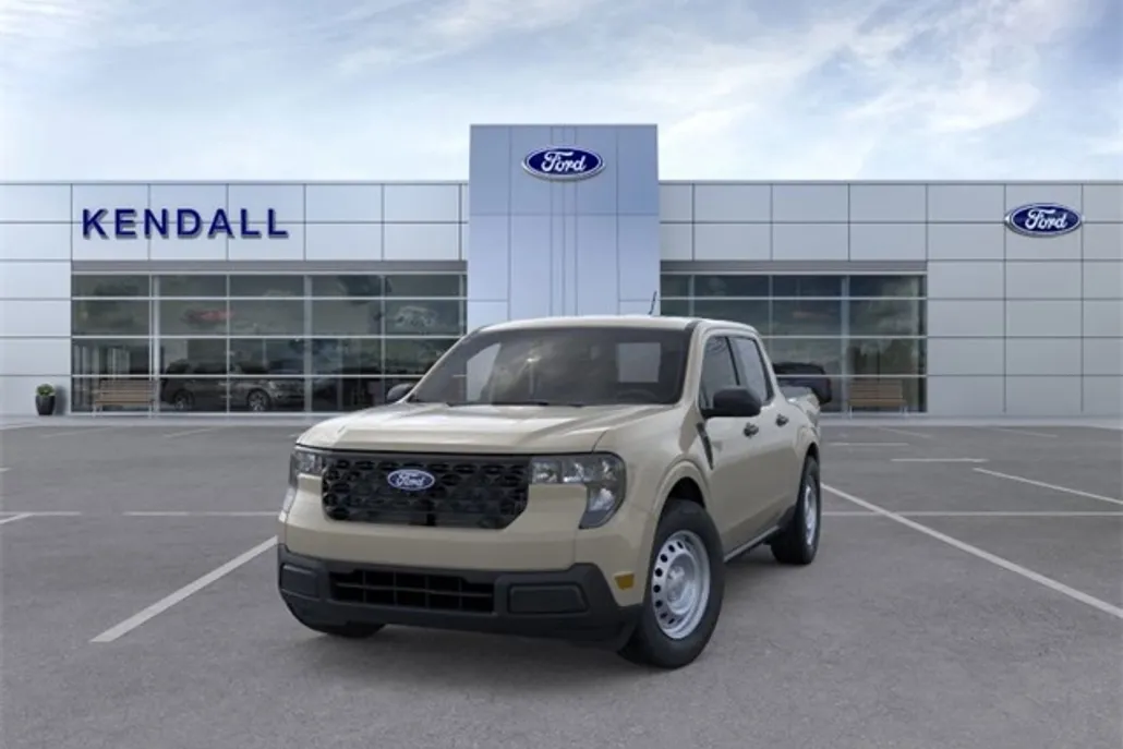 2025 Ford Maverick XL photo 1